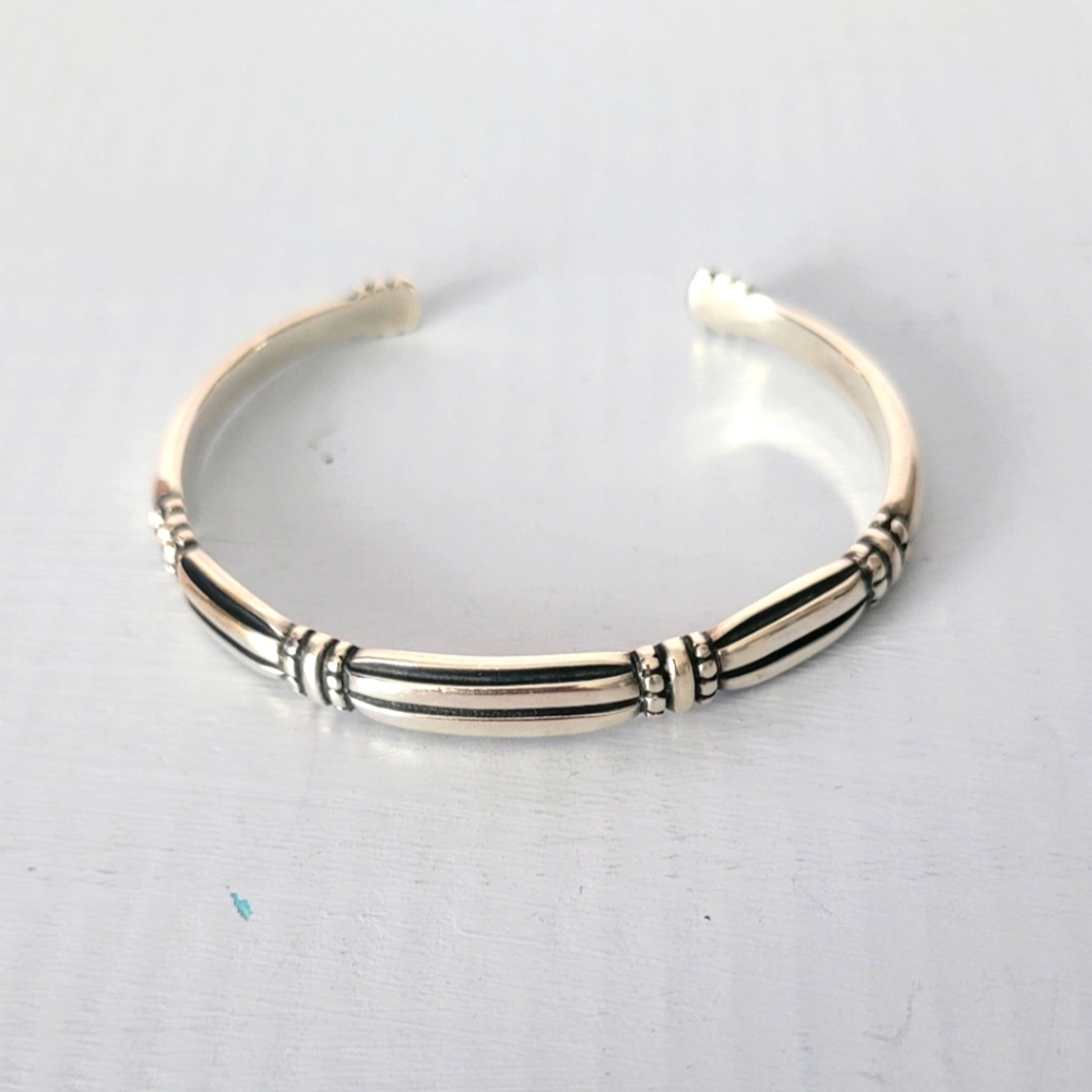 James Avery Retired Sterling Silver Thatch Cuff Bracelet Medium